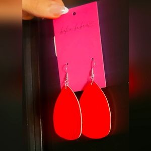 Teardrop Style Red Leather Earrings NWT ✨️